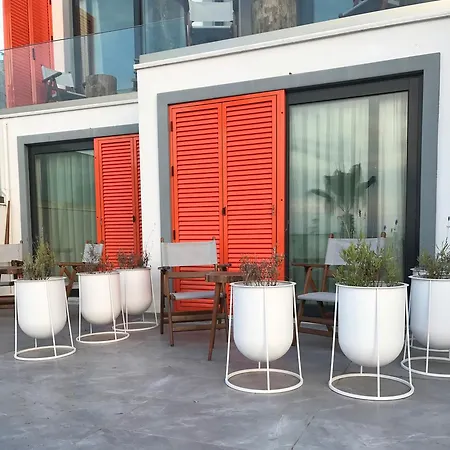 La Brezza Beach & Hotel *